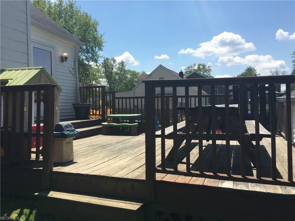 1611 Northeast Ave - Photo 3 of 13