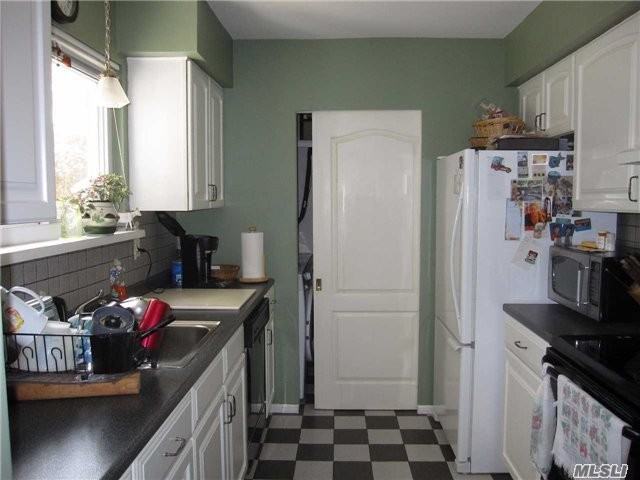 214A Springmeadow Dr - Photo 2 of 20