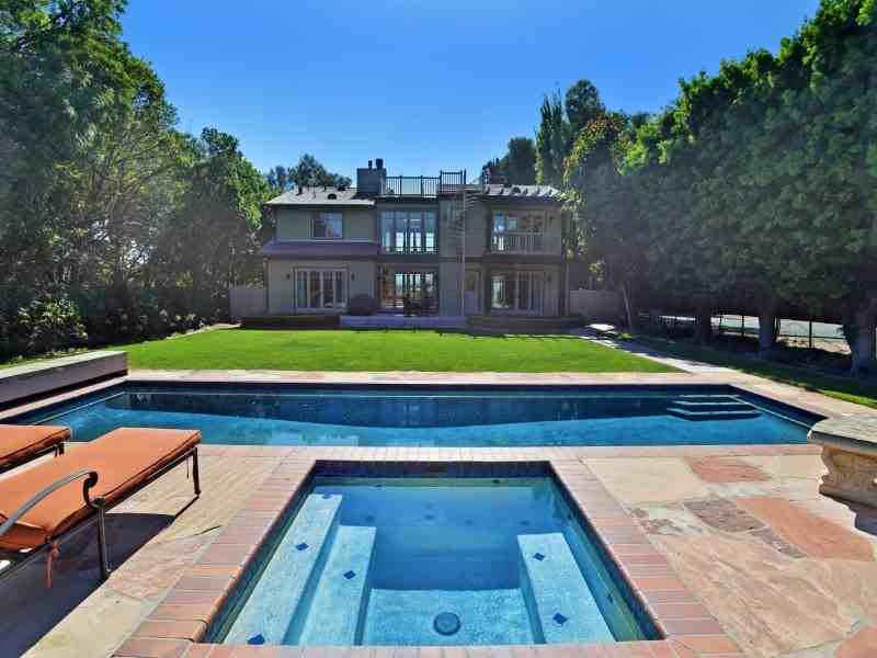 7322 Birdview Ave - Photo 2 of 33