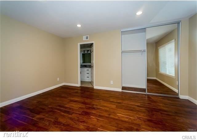 1752 Berkshire Dr - Photo 2 of 10