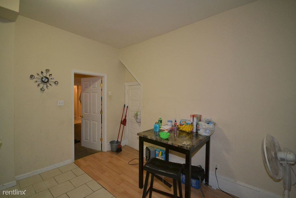 1531 N 28th St - Photo 2 of 20