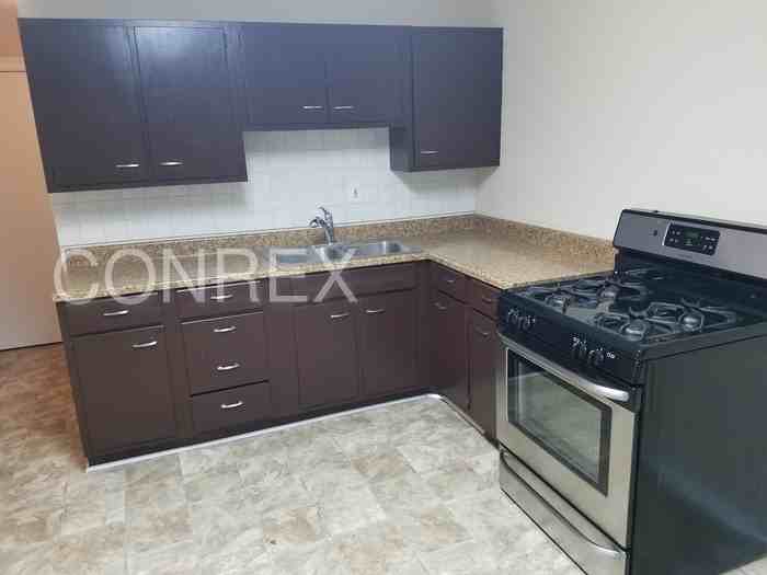 1905 Bluehill Dr - Photo 2 of 7