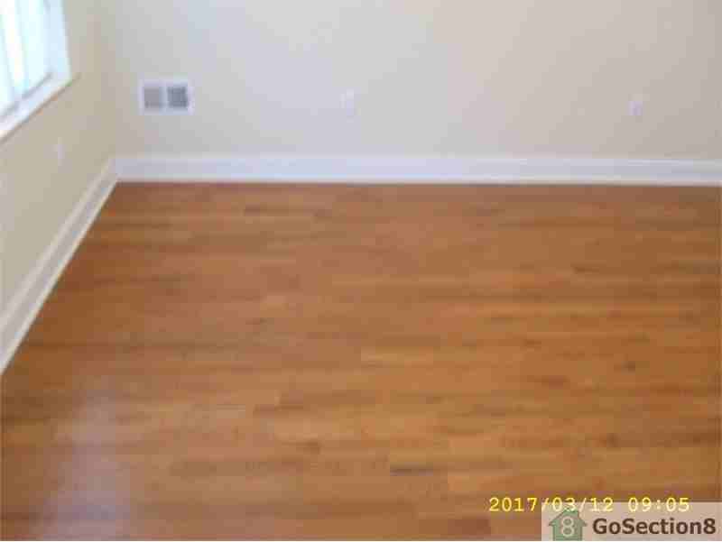 1010 S Frazier St - Photo 2 of 11