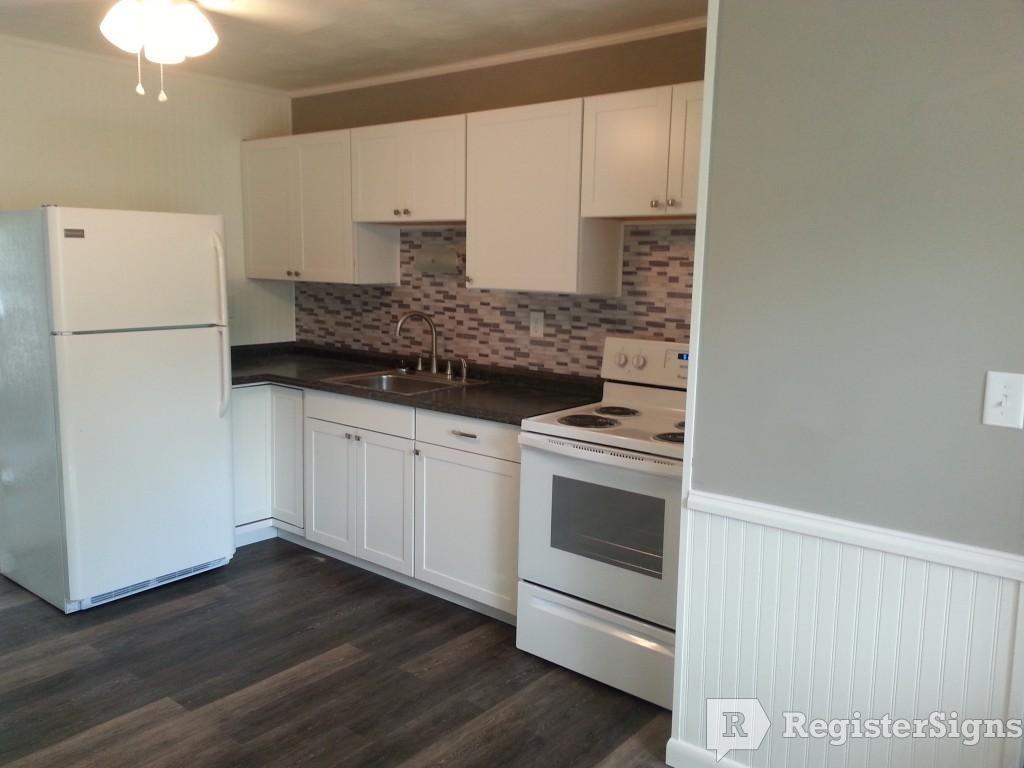 3304 Chaucer Dr - Photo 3 of 8