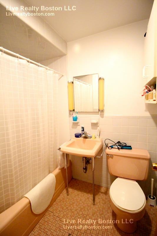 311 Tappan St - Photo 2 of 2