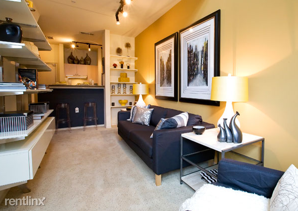 2121 Routh St - Photo 3 of 10