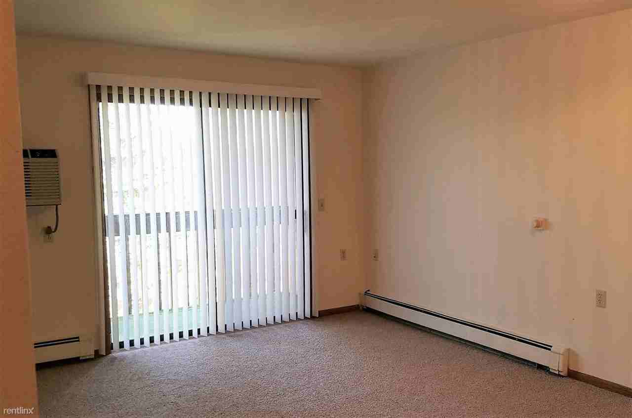 Grand Meadow II Apartments - Photo 3 of 9