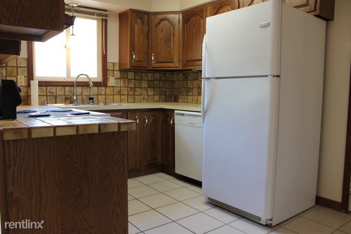 3111 Joanne St - Photo 2 of 12