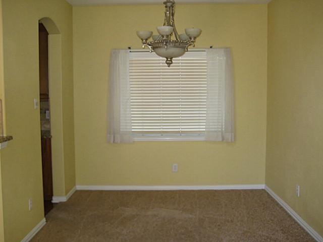 134 Turnberry Ln - Photo 2 of 13