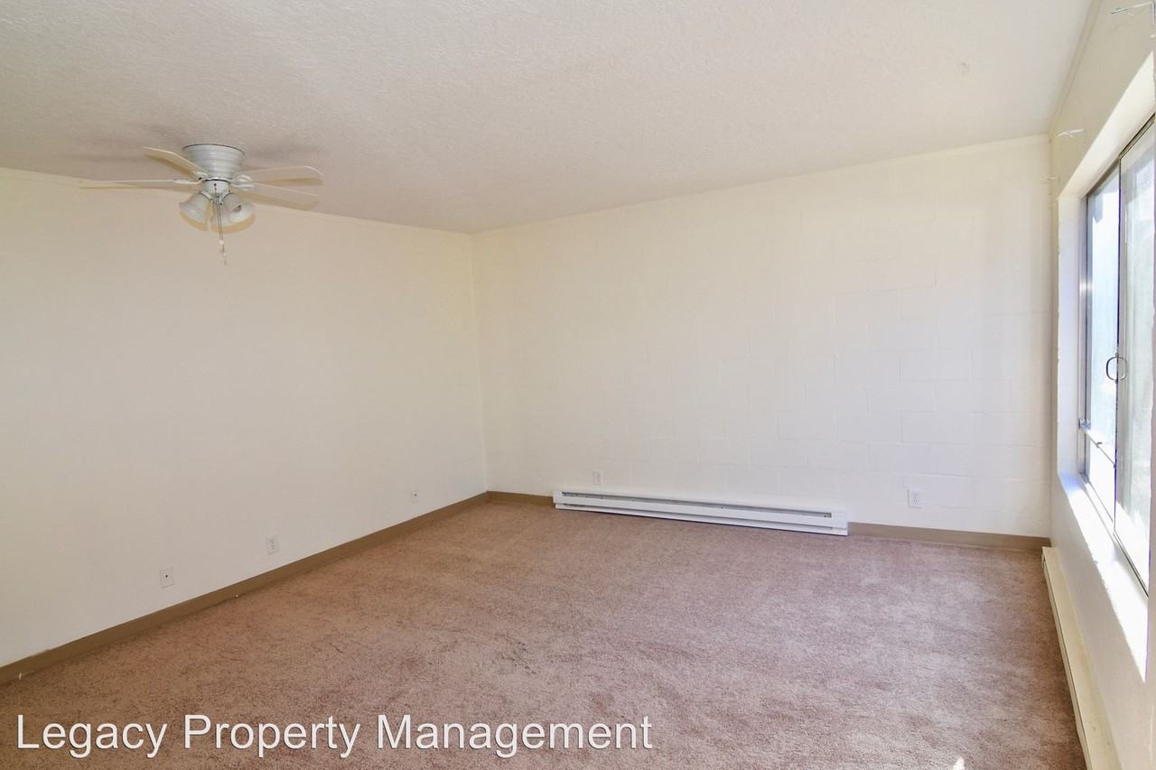 177 SE 5th Ave - Photo 2 of 20