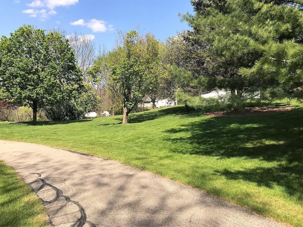 7420 W Garbow Rd - Photo 3 of 34