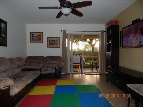 5612 Rock Island Rd - Photo 2 of 8