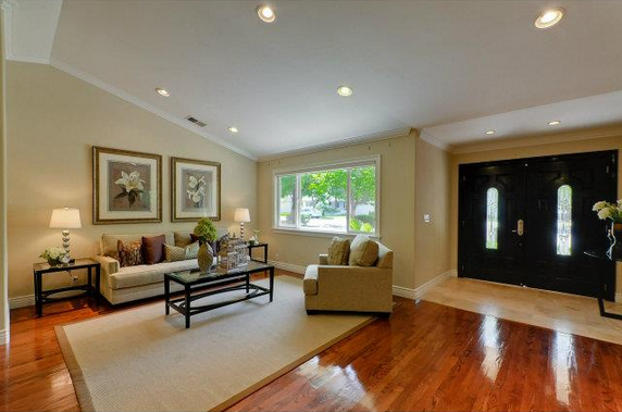 13122 Heath St - Photo 2 of 23