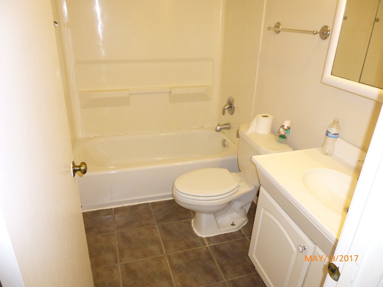 182 S Waters Edge Dr - Photo 2 of 2