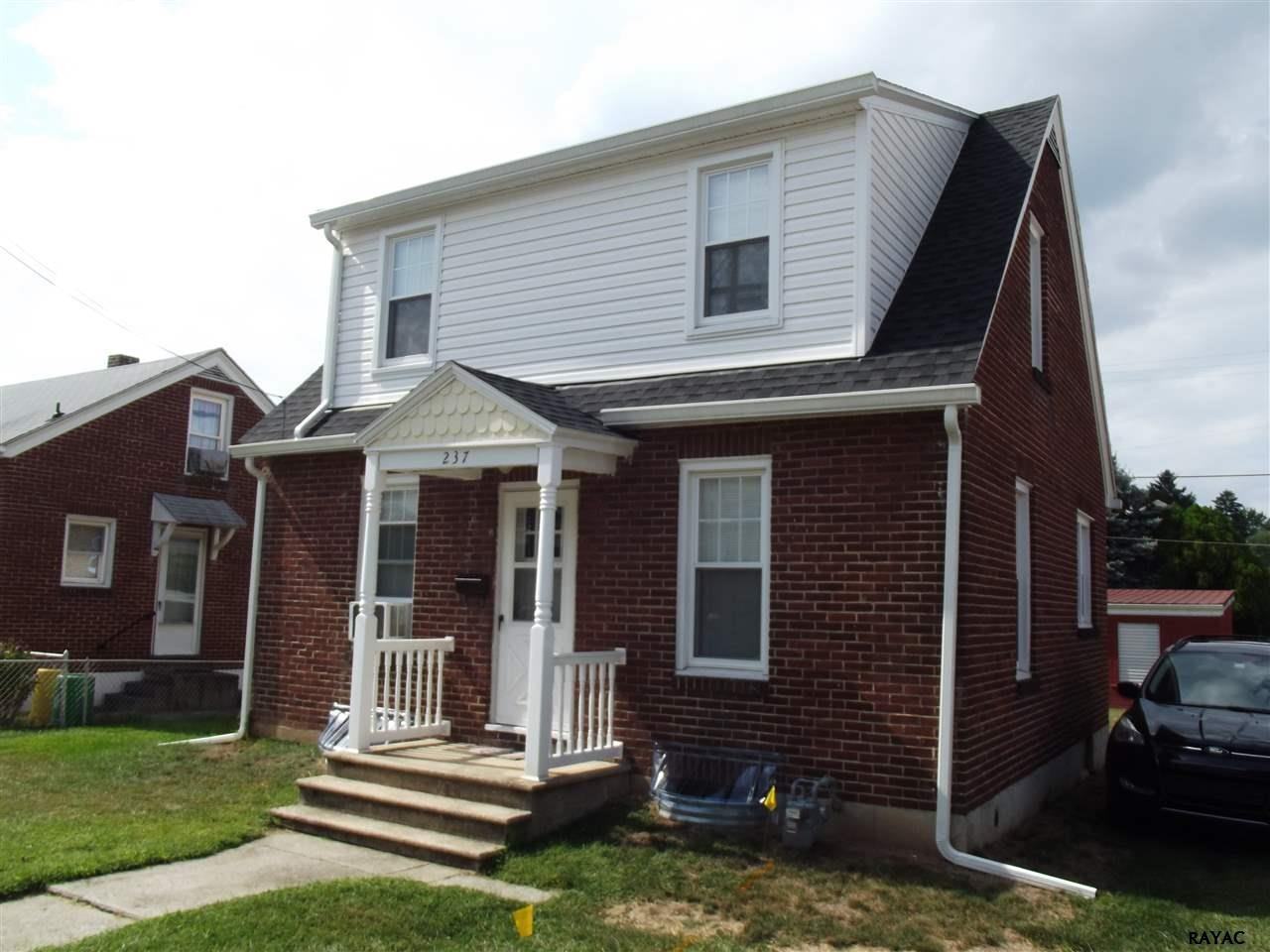 237 Rockdale Ave - Photo 2 of 18