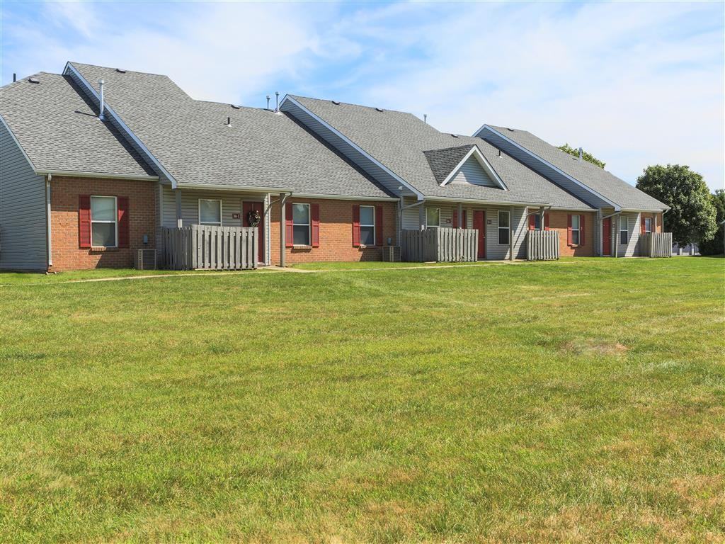 372 Jamesway Drive - Photo 2 of 16