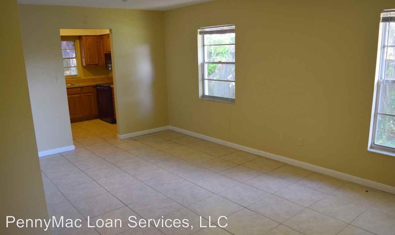 908 Black Knight Dr - Photo 3 of 13