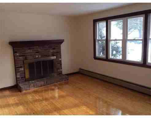 17 Curtis Pl #1 - Photo 3 of 13