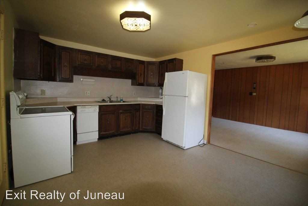 11180 Mendenhall Loop Rd - Photo 2 of 11