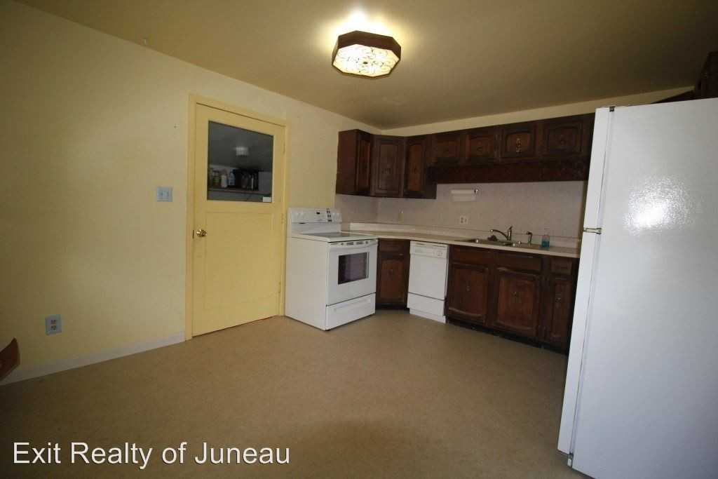 11180 Mendenhall Loop Rd - Photo 3 of 11