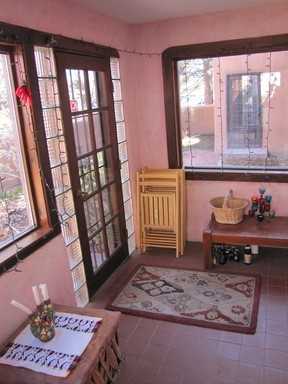 908 Fruit Ave NW - Photo 2 of 32