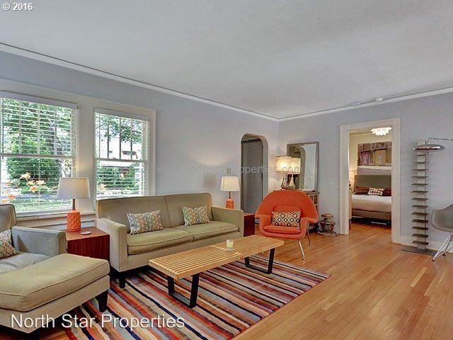 7646 SE 31st Ave - Photo 2 of 19