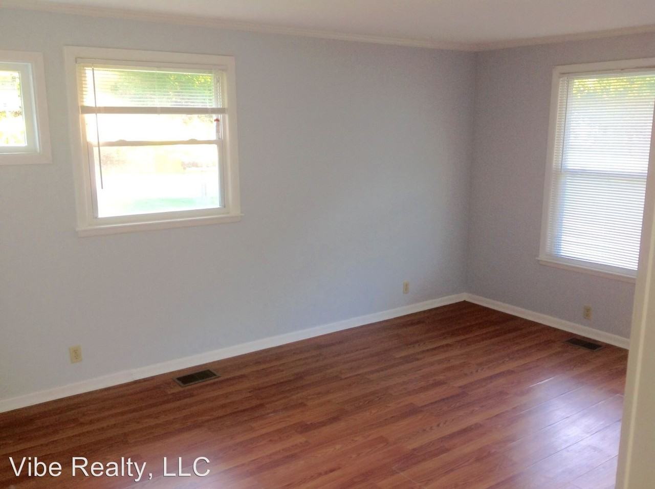 616 Bixler Ave - Photo 2 of 8