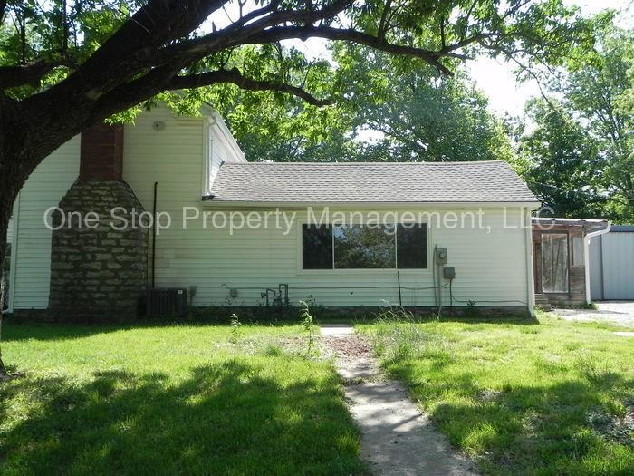 23601 E Strode Rd - Photo 2 of 19