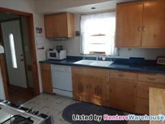 4039 Yosemite Ave S - Photo 3 of 9