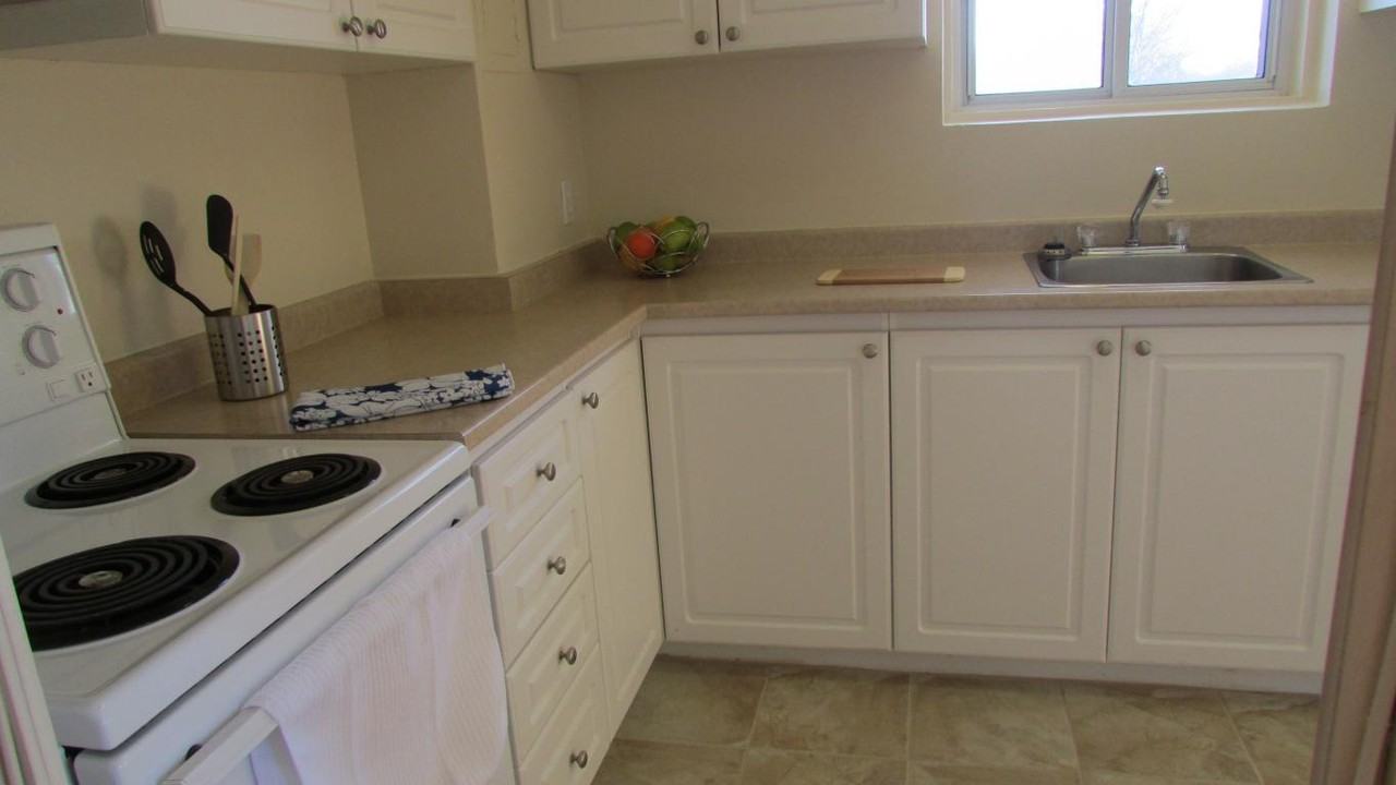 Bowling Green III - Photo 3 of 14