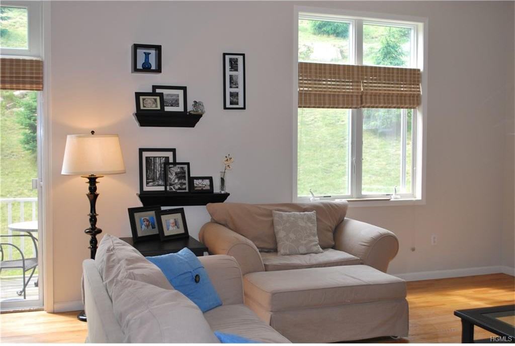 84 Corbin Hill Rd #20 - Photo 2 of 9