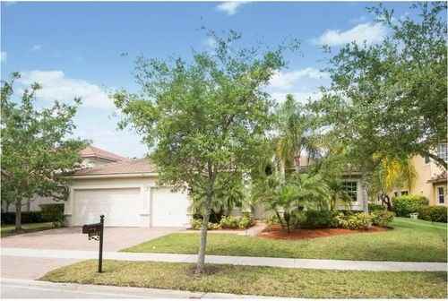 3851 E Coquina Way - Photo 3 of 8
