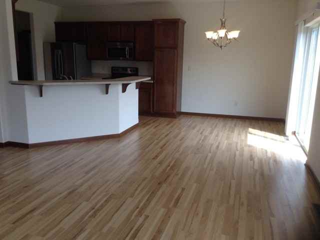 2759 Oakmont Dr - Photo 3 of 14