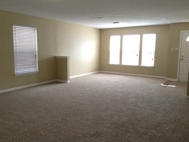 10302 Buckshire Ln - Photo 2 of 16