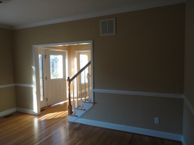 910 Haddington Ct S - Photo 2 of 12