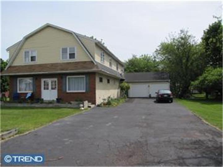 107 1st Ave - Photo 2 of 3