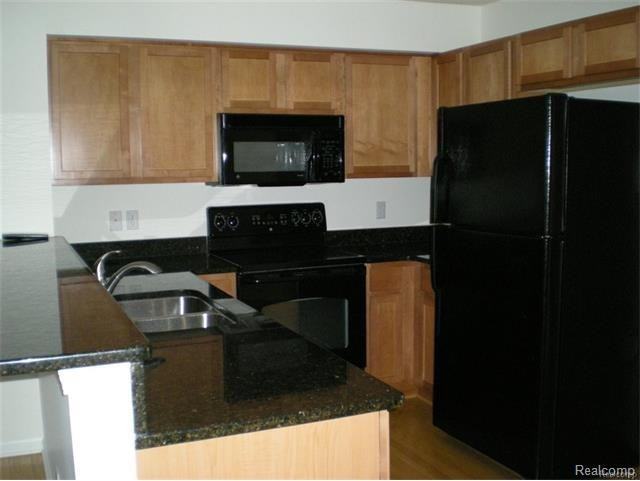 1084 Faulkner #65 - Photo 3 of 12