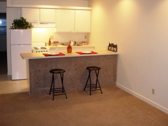 Colonial South - Photo 2 of 9