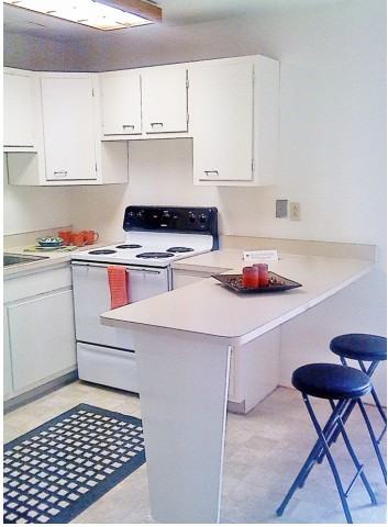 Colonial Village - Photo 2 of 13