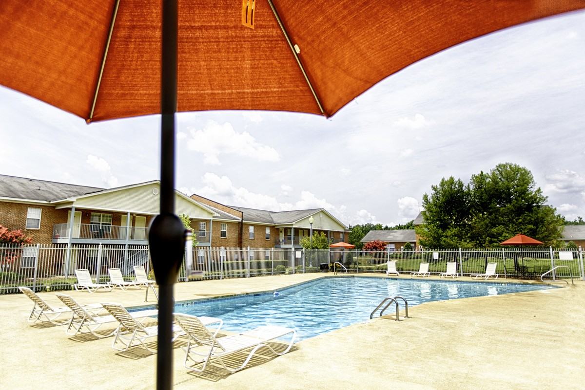 Regal Pointe - Photo 2 of 17