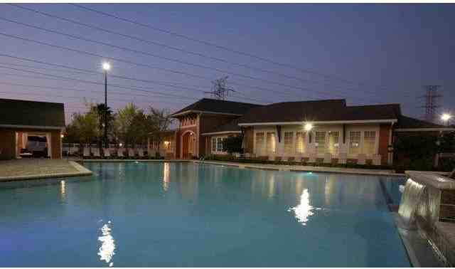 North Beach on Kernan - Photo 3 of 24