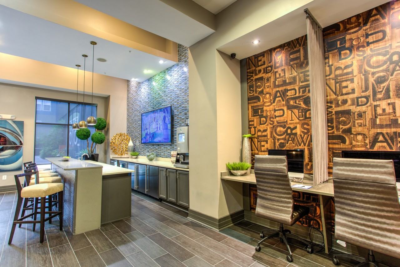 Lofts at SoDo - Photo 3 of 32