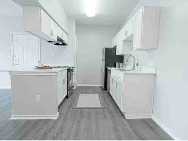 San Marin - Photo 3 of 42