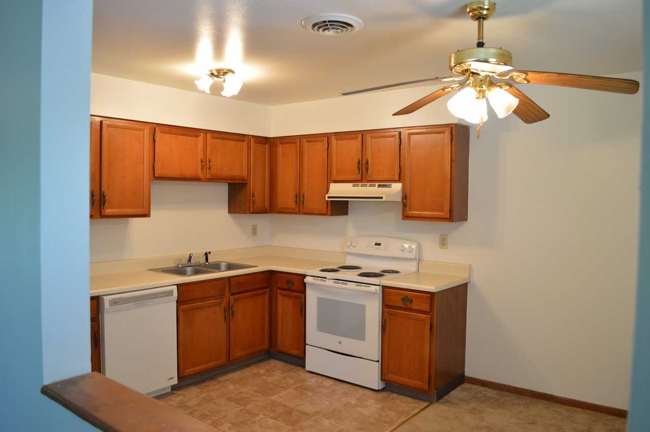 Pine Park Terrace - Photo 3 of 10