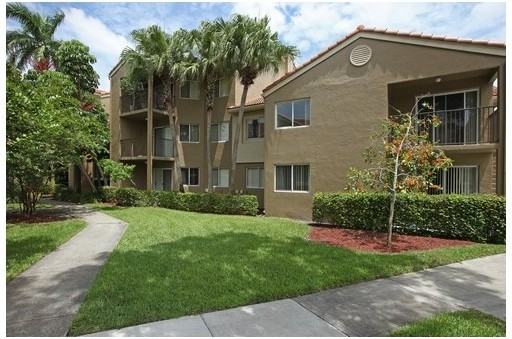 Fairlake at Weston - Photo 2 of 41