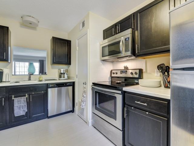 Windsor Ridge at Westborough - Photo 2 of 25