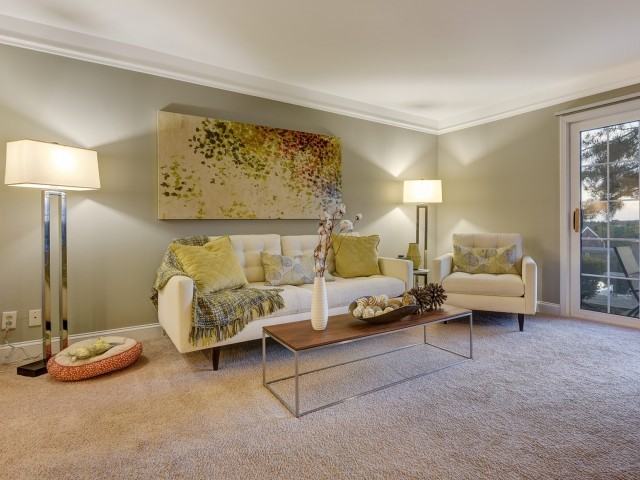 Windsor Village at Waltham - Photo 2 of 29