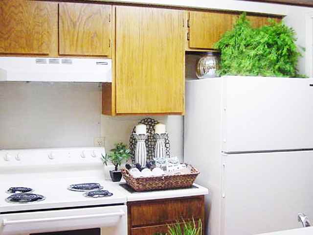 Country Club Villas - Photo 2 of 19