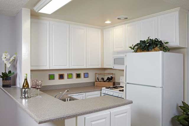 Sunset Barrington Gardens - Photo 3 of 17