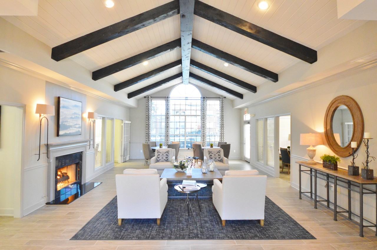 Timothy Woods - Photo 3 of 28